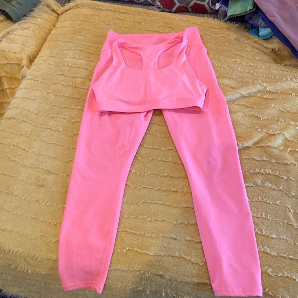 Fabletics workout pants & sports bra